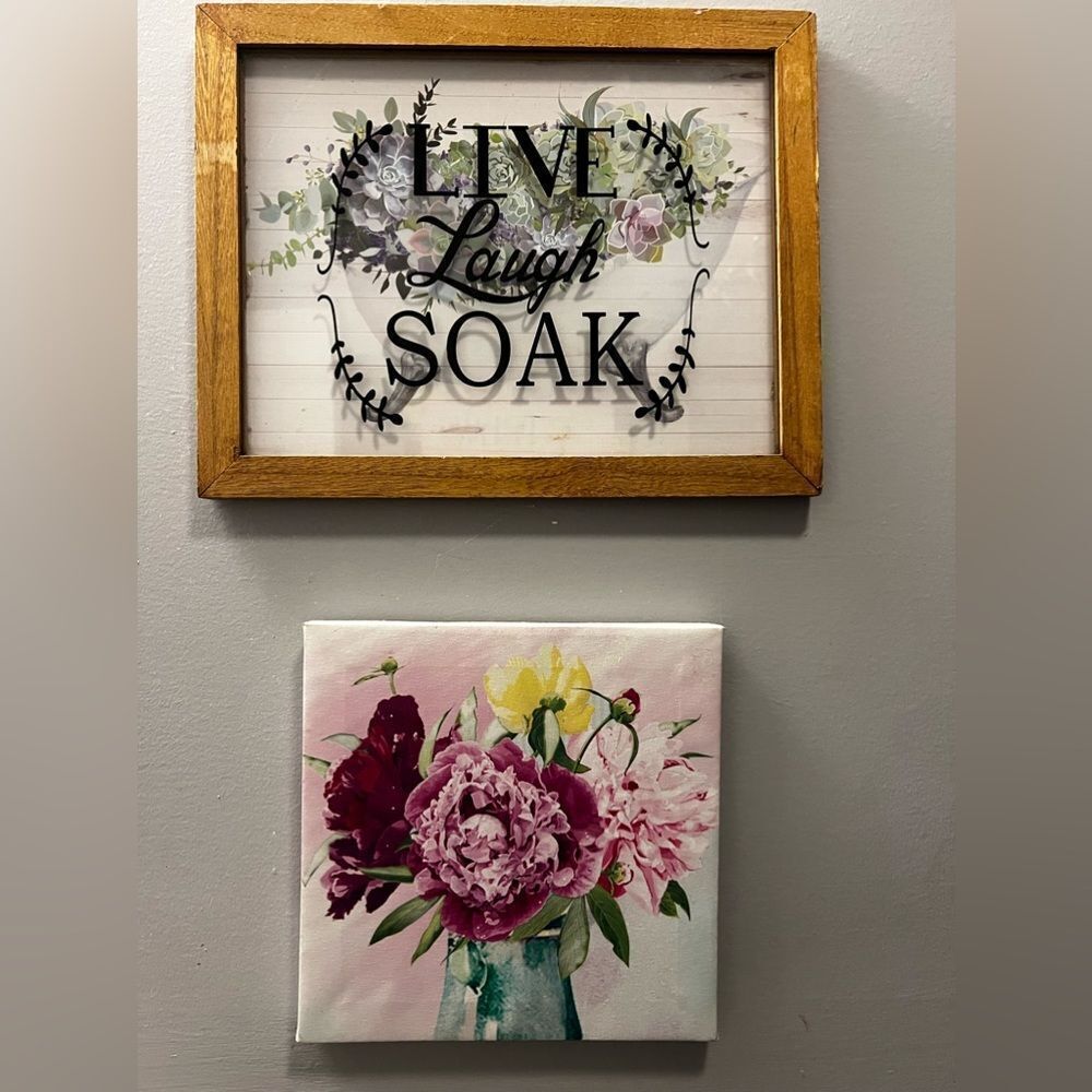 Bathroom Wall decor